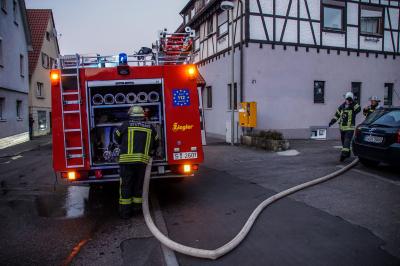 Stuttgart-Rohracker: Waschmaschinenbrand loest Feuerwehreinsatz aus